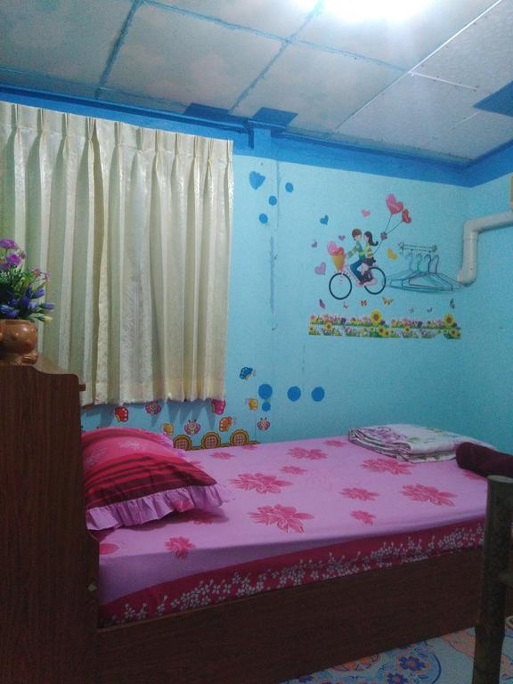 Patchaya Guesthouse Amphawa Exterior photo