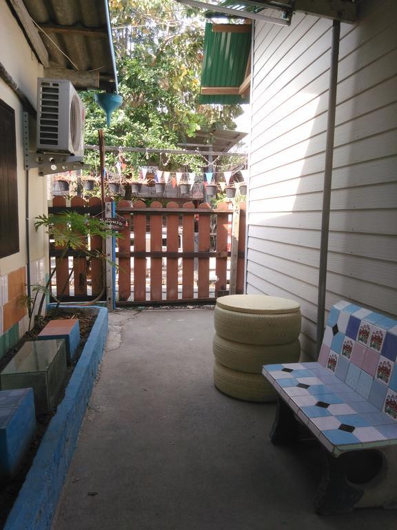 Patchaya Guesthouse Amphawa Exterior photo
