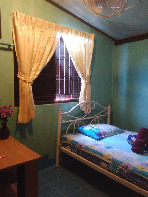 Patchaya Guesthouse Amphawa Exterior photo