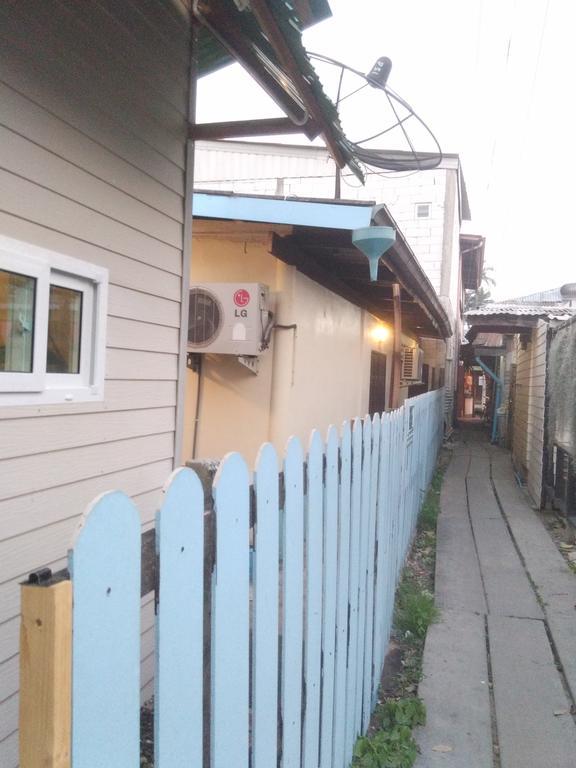 Patchaya Guesthouse Amphawa Exterior photo